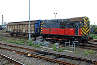 08711 shunting at Didcot on Wednesday 26 May 2010