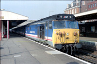 50002 1L04 0809 Salisbury - Waterloo at Woking on Wednesday 29 August 1990