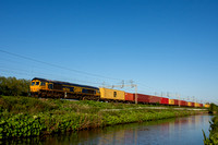 66742 4M47 1218 London Gateway - Hams Hall at Ansty Canal, Shilton on Friday 2 June 2023