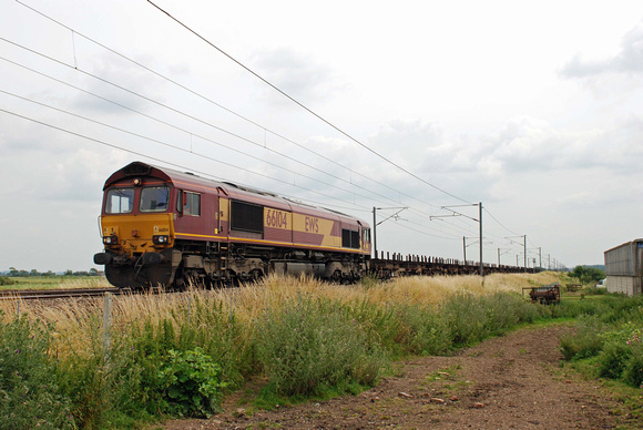 66104 4E26 0750 Dollands Moor - Scunthorpe at Claypole on Wednesday 2 July 2014