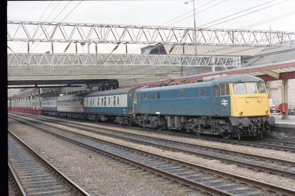 85002 1315 Brighton - Edinburgh at Crewe on Wednesday 20 July 1988