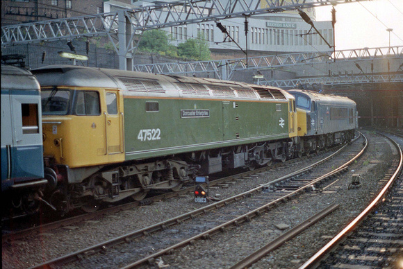 45052/47522 1V32 2310 Glasgow Central - Bristol Temple Meads at Birmingham New Street on Sunday 15 May 1988