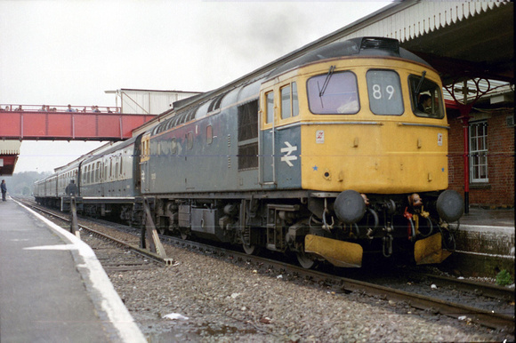 33051 1O35 1008 Bristol Temple Meads - Portsmouth Harbour at Fareham on Saturday 16 April 1988