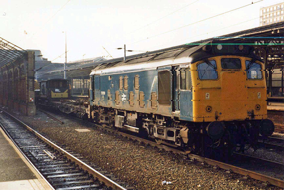 25059 at Crewe on Saturday 4 October 1986
