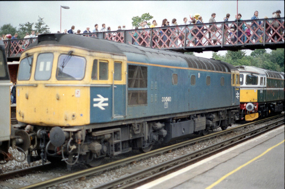 33040 at Winchfield on Sunday 25 September 1988