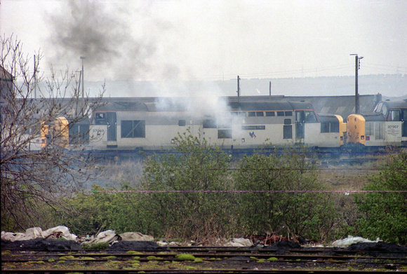 37069 at Frodingham on Sunday 22 April 1990