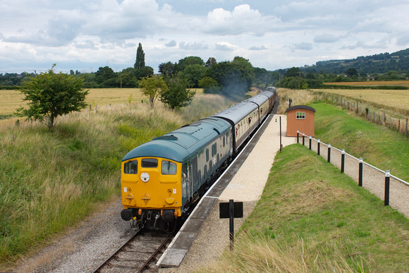 D5081 2C42 1245 Broadway - Cheltenham Racecourse at Hailes on Saturday 13 July 2024