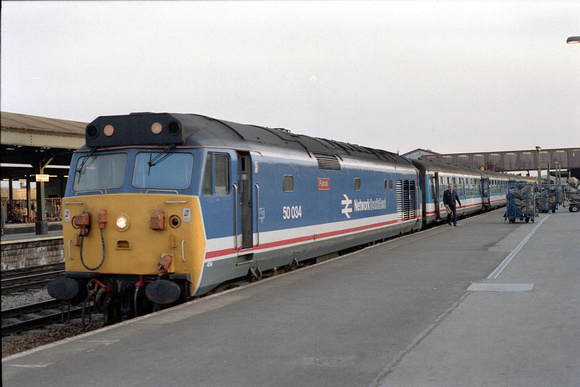50034 1F36 1615 Paddington - Oxford at Oxford on Friday 9 March 1990