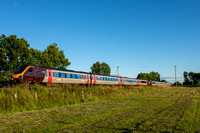 220020/220030 1M70 1915 Reading - Manchester Piccadilly at Great Bourton on Monday 4 July 2022