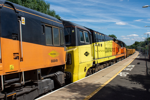 70805 6M50 0759 Westbury - Bescot at Hatton on Monday 1 August 2022