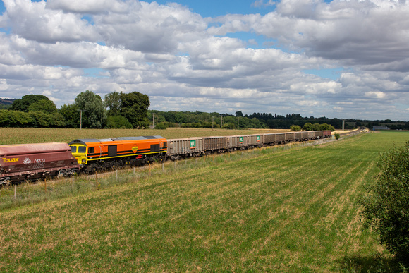 59204 7C77 1219 Wembley - Merehead at Manningford Bruce on Friday 5 March 2022