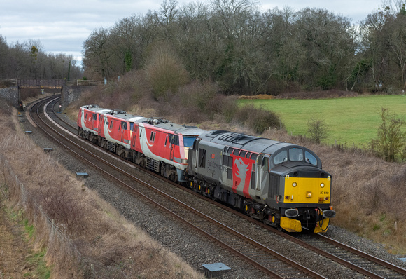 37510 (91125/91115/91112) 7Q78 0840 Doncaster - Newport Docks at Croome Perry on Fri 3 Feb 2023