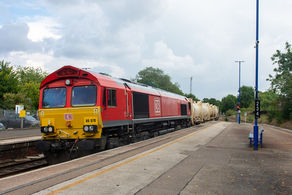 66070 6E11 1200 Appleford - Milford at Hatton on Friday 9 September 2022