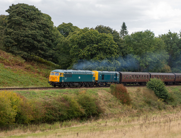 56081/20048 1115 Kidderminster - Bridgnorth at Eardington on Sunday 2 October 2022