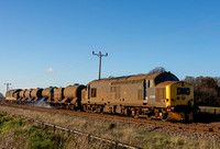 37422 tnt 37425 3J50 0953 York - Barnetby at Rushey Sidings on Friday 9 December 2022