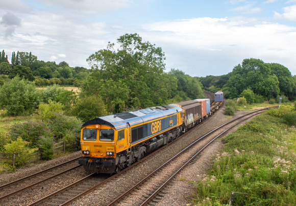 66792 3F01 1350 Kineton - Marchwood at Hatton North Junction on Sunday   6 August 2023