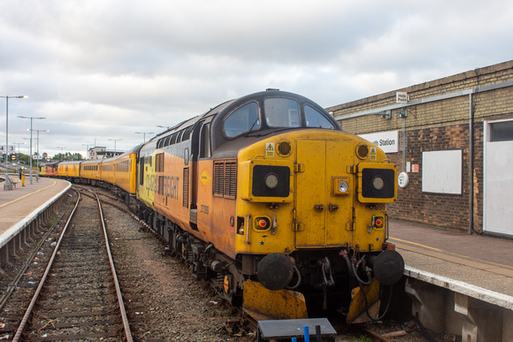 37099 tnt 37175 1Q18 1325 Cambridge - Cambridge at Yarmouth on Thursday 17 August 2023