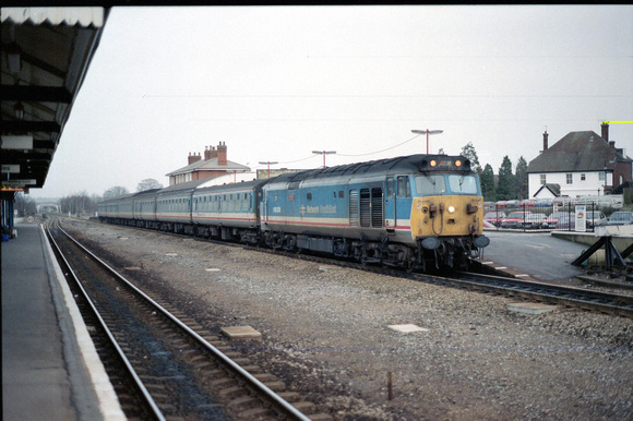 50030 1L13 1415 Waterloo - Salisbury at Andover on Saturday 23 December 1989