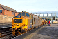 37422 tnt 37425 3J51 0950 York - York at Bridlington on Friday 15 December 2023