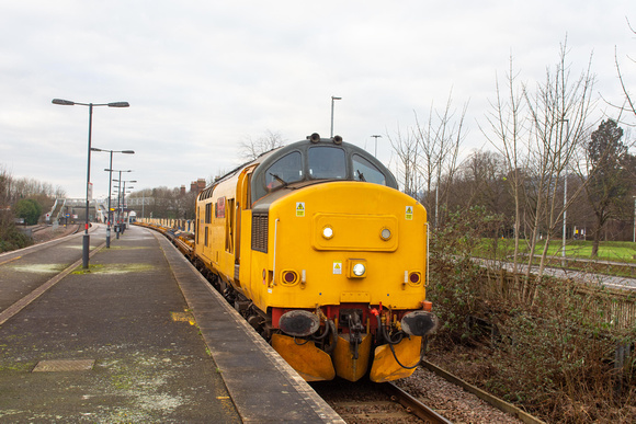 97302 6C70 0910 Newtown - Crewe at Welshpool on Monday 8 January 2024