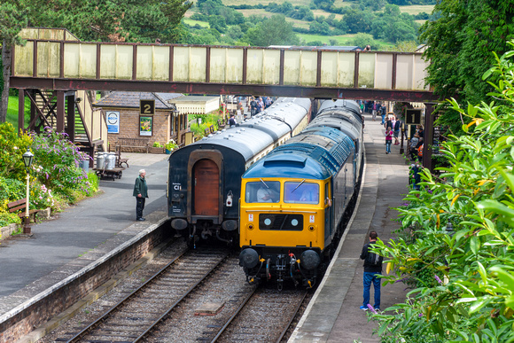 47105/47376 2C14 1415 Broadway - Cheltenham Racecourse at Winchcombe on Saturday 13 July 2024