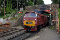D1010 running round at Bishops Lydeard on Sunday 4 September 2016