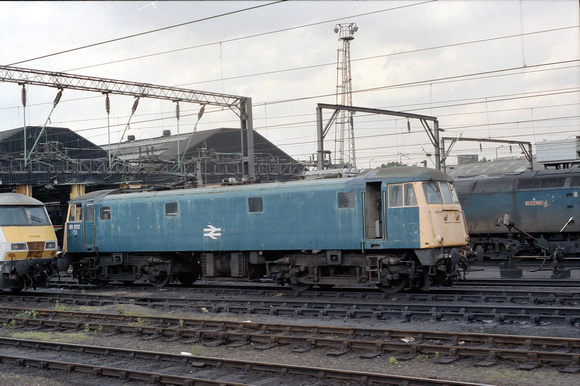 81012 at Willesden on Saturday 6 July 1991