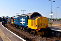 37409 leading 2P13 0917 Yarmouth - Norwich at Yarmnouth on Thursday 26 July 2018