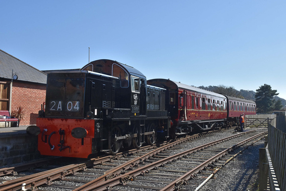 D9537 at Duffield on Sunday 4 April 2021