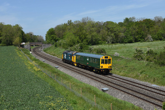 37409 on rear 5Z02 1115 Derby - Exeter at Croome Perry, Besford on Wednesda 15 May 2019