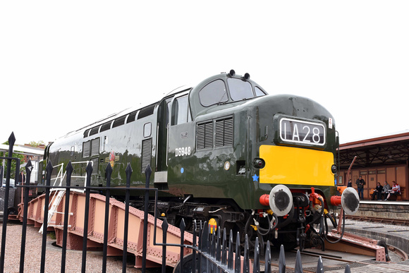 D6948 at Minehead Turntable on Monday 6 May 2019