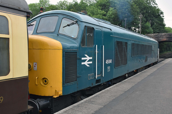 45041 1900 Bishops Lydeard - Minehead at Bishops Lydeard on Friday 8 June 2018