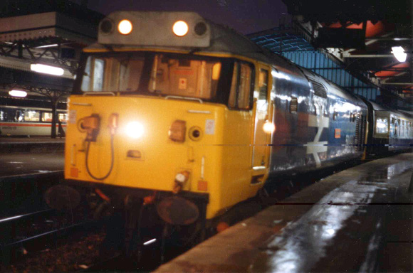 50040 1B56 1812 Paddington - Hereford at Paddington on Saturday 7 February 1987