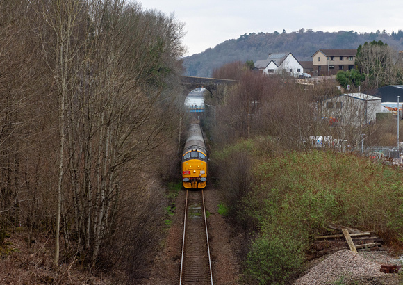 37403 1Z39 1235 Oban - Fort William Charter at Oban on Saturday 9 March 2024