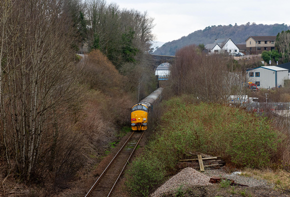 37403 1Z39 1235 Oban - Fort William Charter at Oban on Saturday 9 March 2024