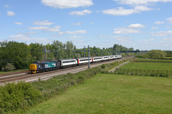 37716 5Z38 0842 Norwich - Newport Docks at Denchworth on Thursday 14 May 2020