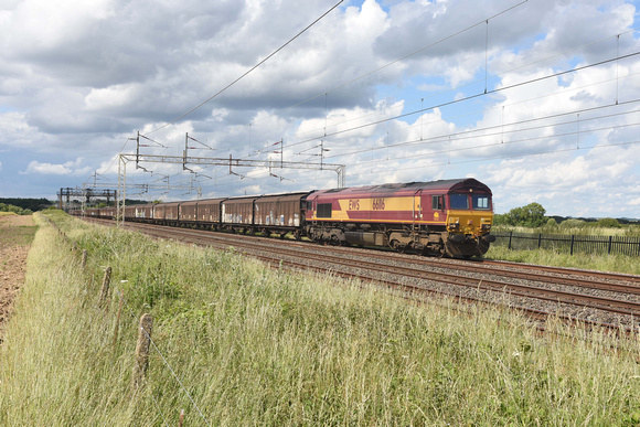 66116 6O67 1441 Daventry - Dollands Moor at Ledburn Junction on Saturday 20 June 2020