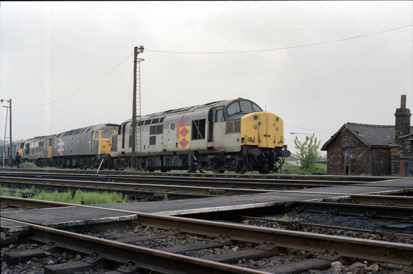 37019 at Coalville on Sunday 26 May 1991