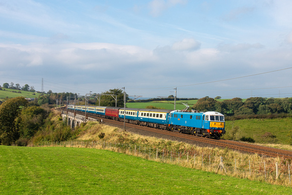 86259 1Z86 0637 Euston - Carlisle Charter at Docker Viaduct on Saturday 5 October 2024