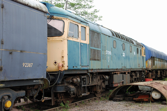 27066 at Lydney on Thursday 6 June 2013