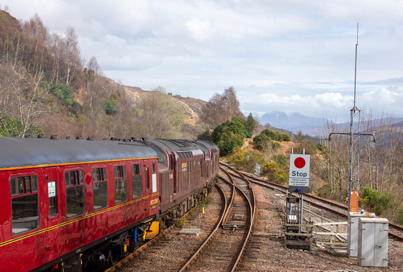 37676/37685 2Y62 1410 Mallaig - Fort William Charter at Glenfinnan on Monday 8 April 2024