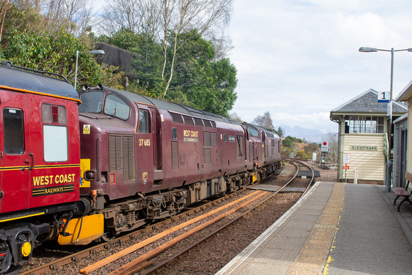 37676/37685 2Y62 1410 Mallaig - Fort William Charter at Glenfinnan on Monday 8 April 2024