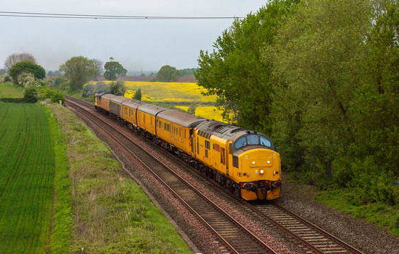 97302 tnt 37254 3Q14 1851 Derby - Coleham at Portway on Monday 6 May 2024