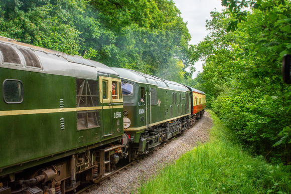 D5054 2M15 1505 Bishops Lydeard - Minehead at Nethercott Curve on Friday 7 June 2024