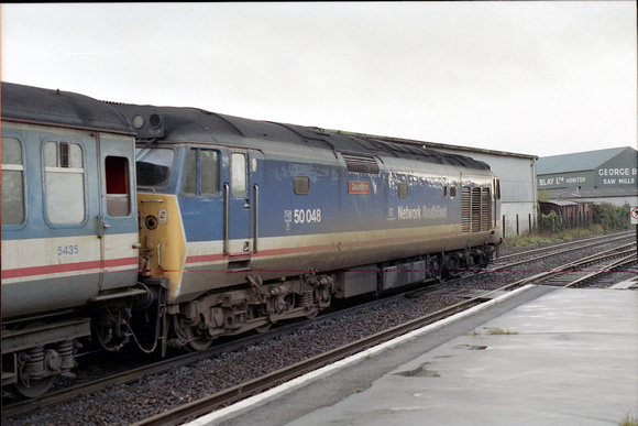 50048 2V11 1115 Waterloo - Exeter at Honiton on Saturday 10 November 1990