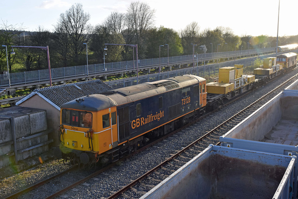 73128 stabled at Tonbridge on Saturday 1 April 2017