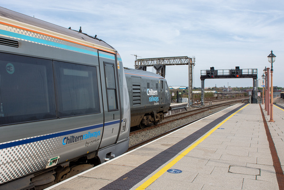 82309 1H45 1537 Birmingham Moor Street - Marylebone at Birmingham Moor Street on Sun 17 April 2022