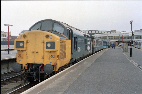 37116 2J52 1858 Blackpool North - Manchester Victoria at Blackpool North on Friday 22 July 1988