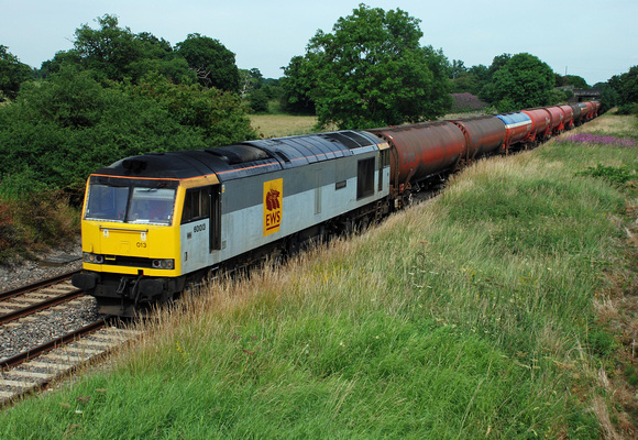 60013 6B33 1335 Theale - Robeston at Acton Turville on Thursday 8 July 2010