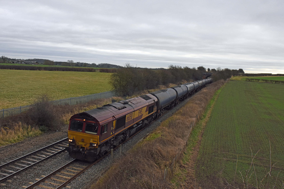 66158 6E54 1038 Kingsbury - Humber at Portway on Tuesday 3 January 2017